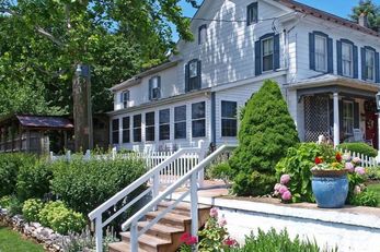 1825 Inn Bed and Breakfast