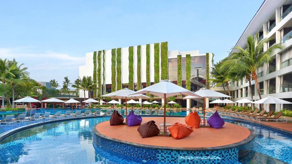 The Stones Hotel-Legian Bali, Autograph Pool