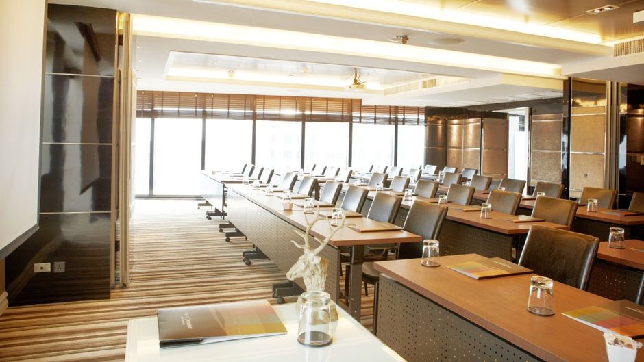 The Continent Hotel Bangkok Meeting