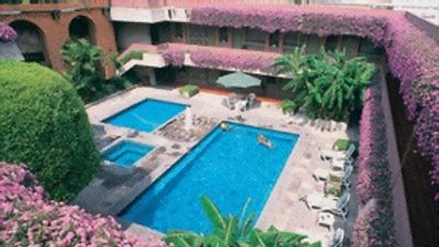 Hotel La Nueva Estancia