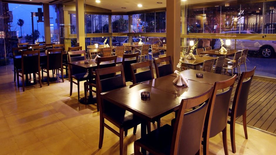 Lancaster Suites Raouche Restaurant