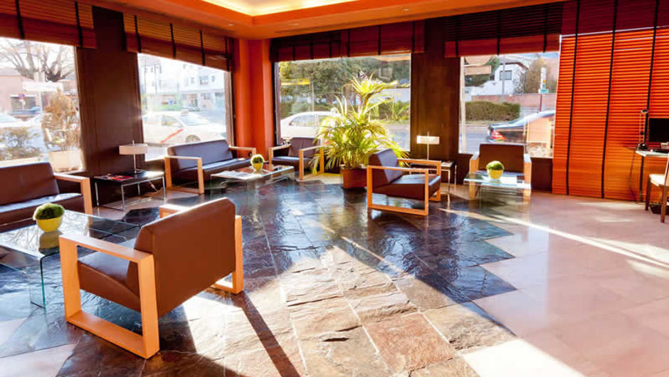 Pozuelo Hotel Lobby