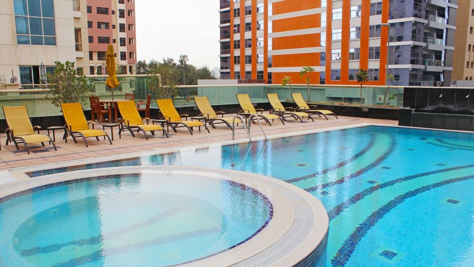 TIME Dunes Hotel Apartments Oud Metha Pool