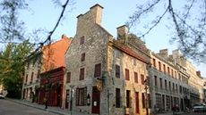 Pierre du Calvet Hotel