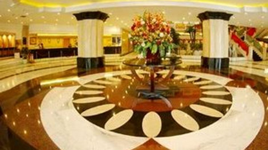Jinfeng Hotel Lobby
