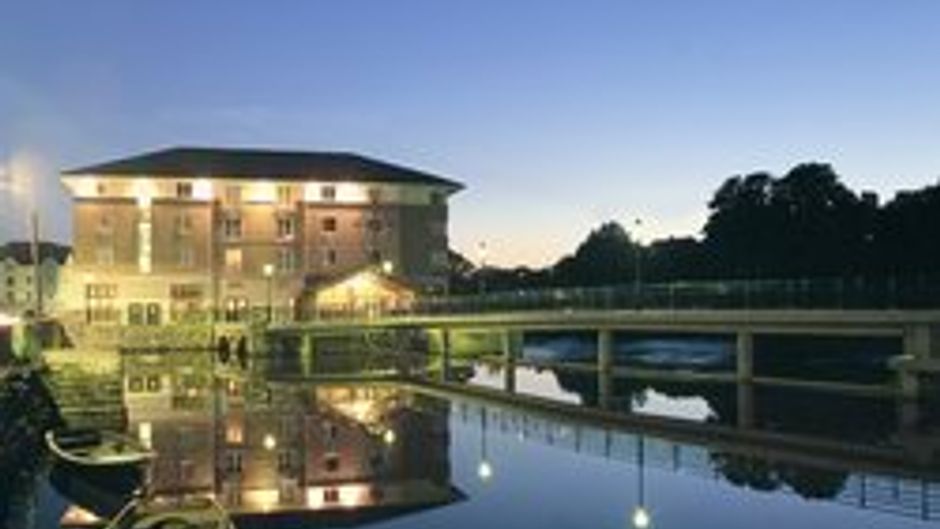 Riverside Suites Hotel Sligo Exterior