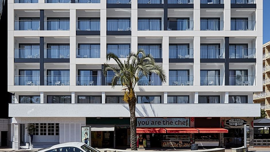 Hotel Delamar Exterior