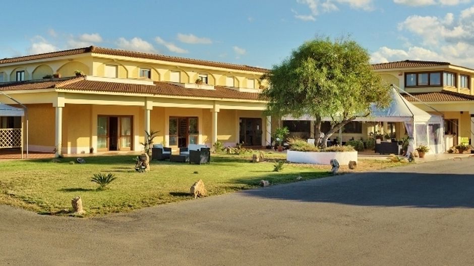 Hotel Petri Marini Exterior