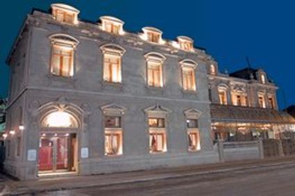 Jose Nogueira Hotel
