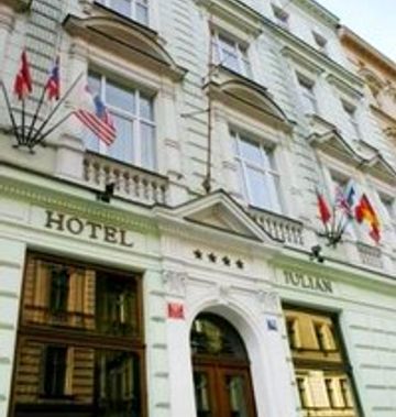Hotel Julian