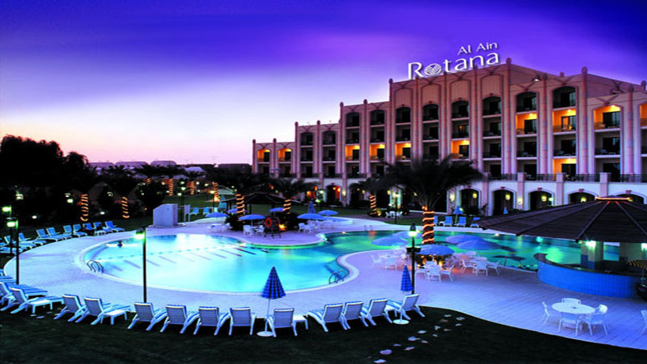Al Ain Rotana Hotel Exterior