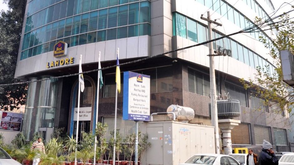 Hotel Lahore Exterior