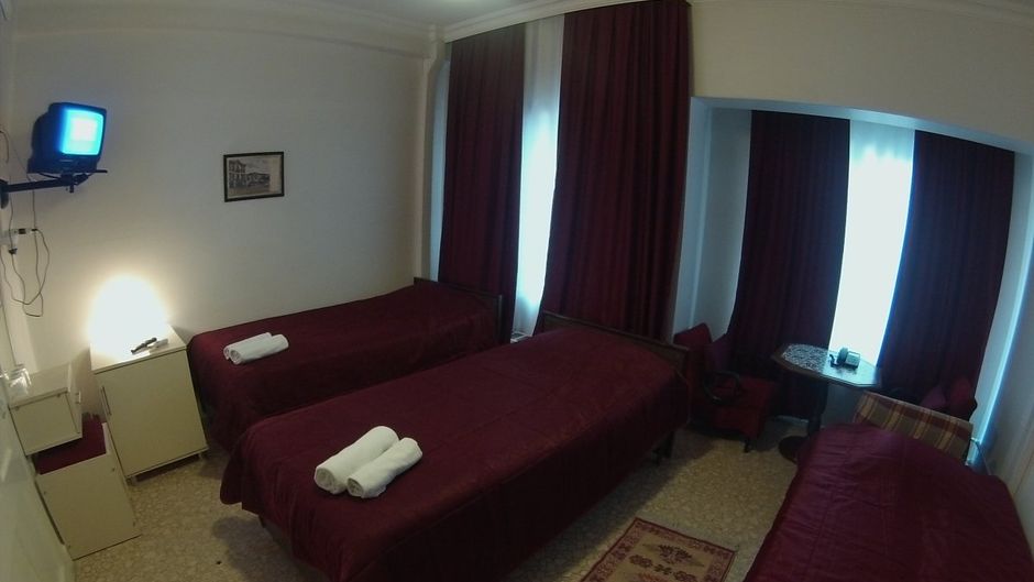 Guzel Izmir Hotel Room