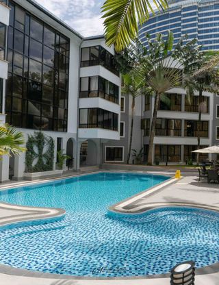 Cysuites Apartment Hotel