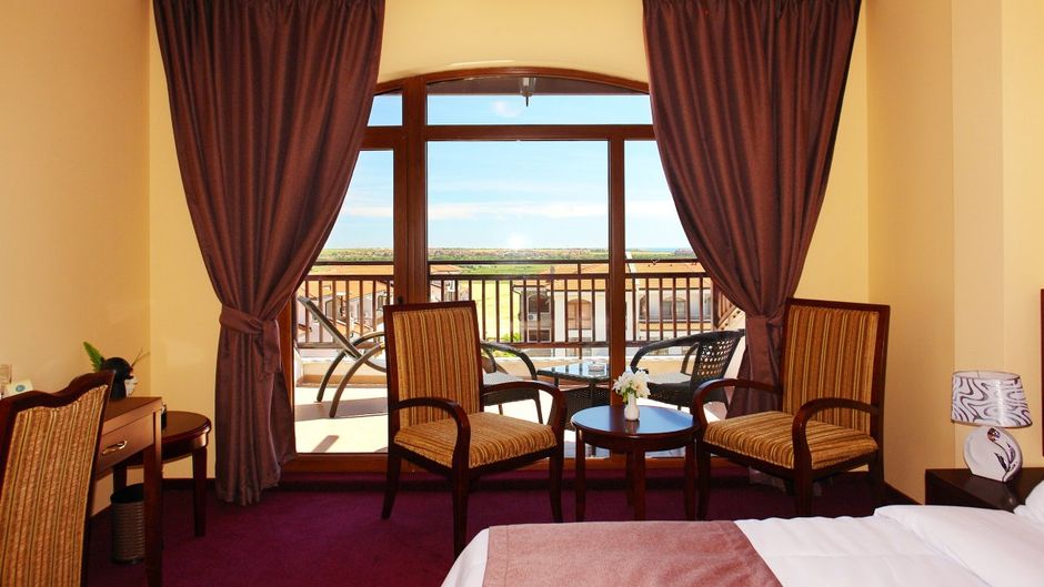 The Vineyards Resort Room