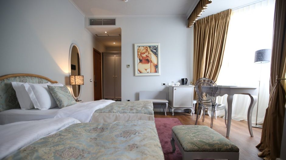 Diplomat Hotel Room