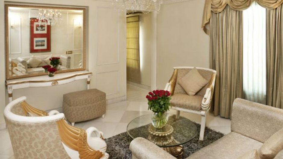 Lemon Tree Premier The Atrium Suite