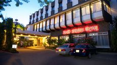 Silver Springs Hotel