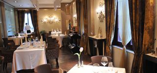 Monarc Hotel