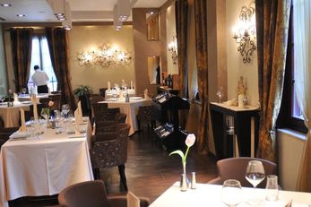 Monarc Hotel