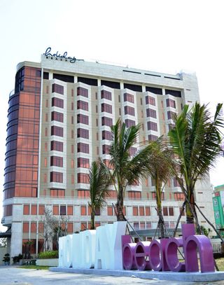 Holiday Beach Hotel