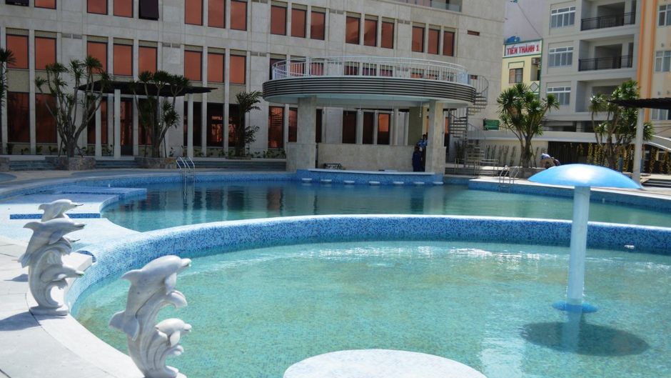 Holiday Beach Hotel Pool