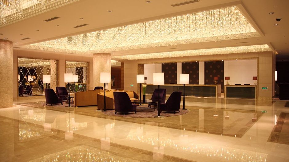 Shanghai Hongqiao Airport Hotel Lobby