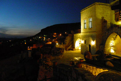 AKCave Suites & Resort