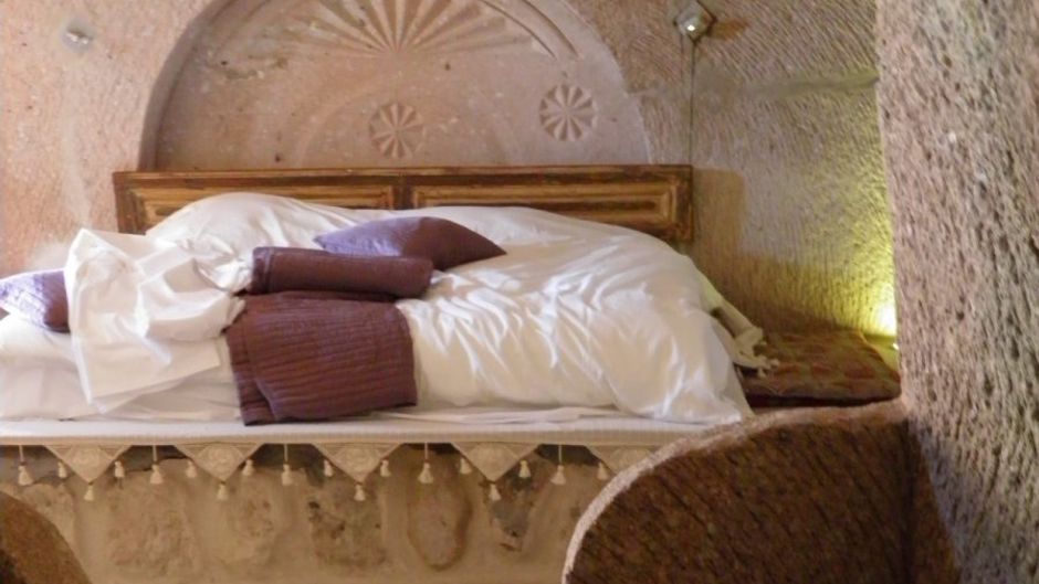 AKCave Suites & Resort Suite
