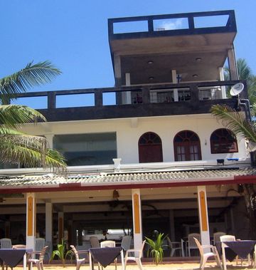 Royal Beach Hotel