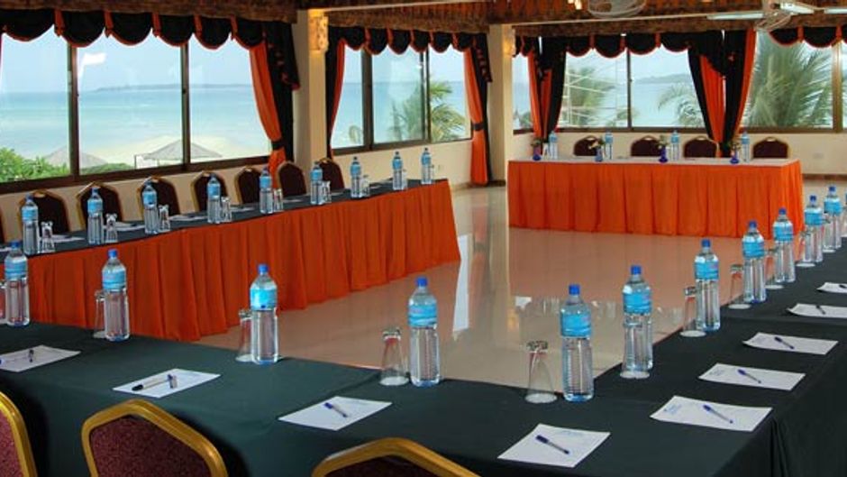 Beachcomber Hotel & Resort Meeting
