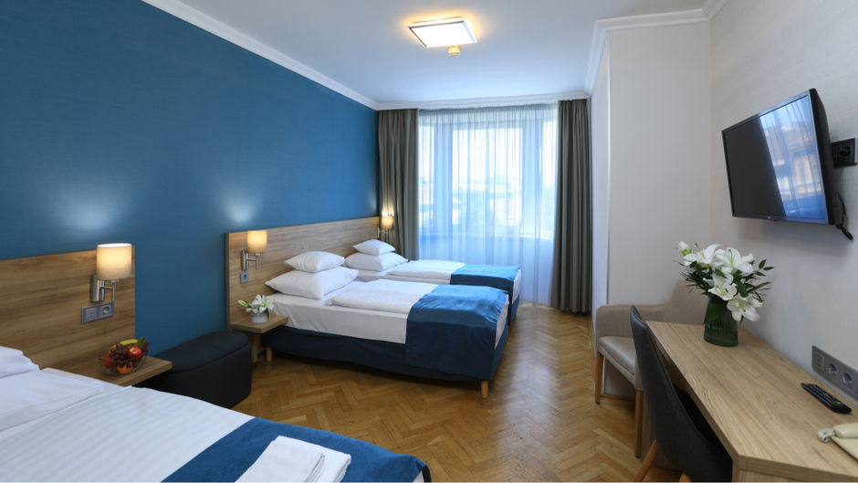 Medos Hotel Room