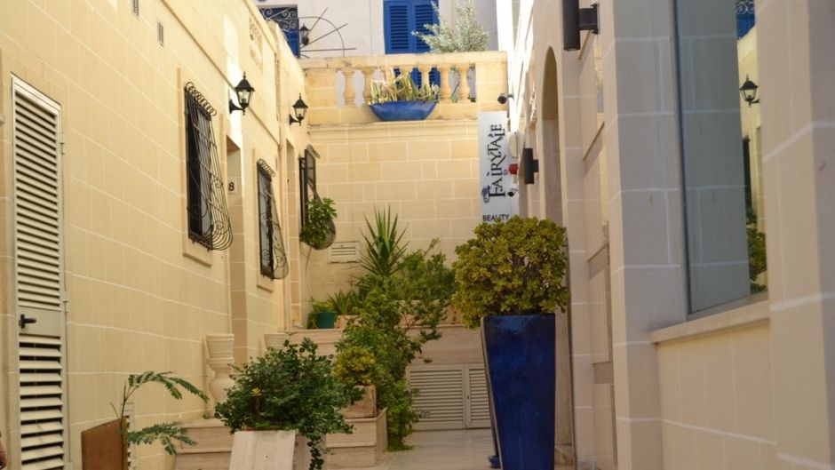 Pebbles Boutique Aparthotel Exterior