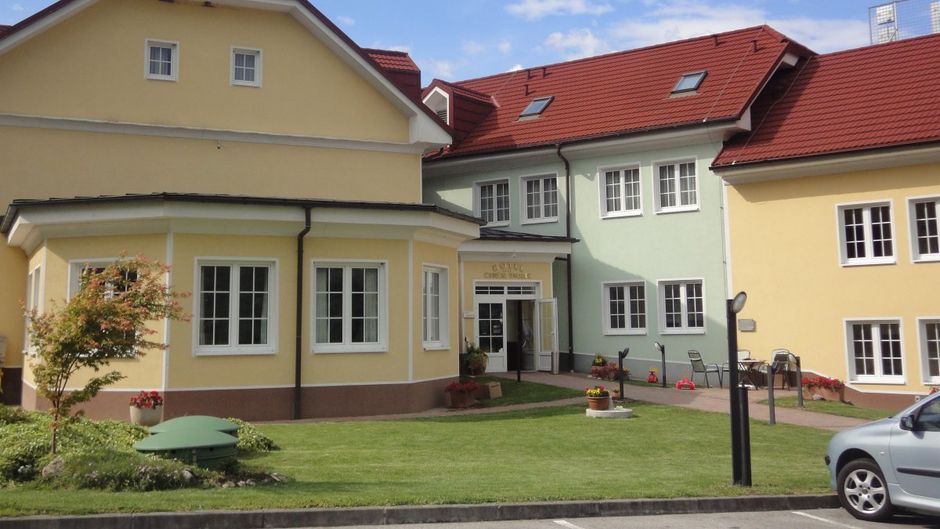 Hotel Cateski Dvorec Exterior