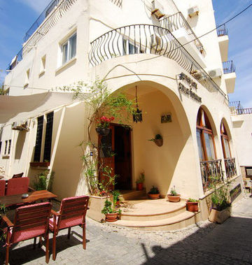 British Hotel