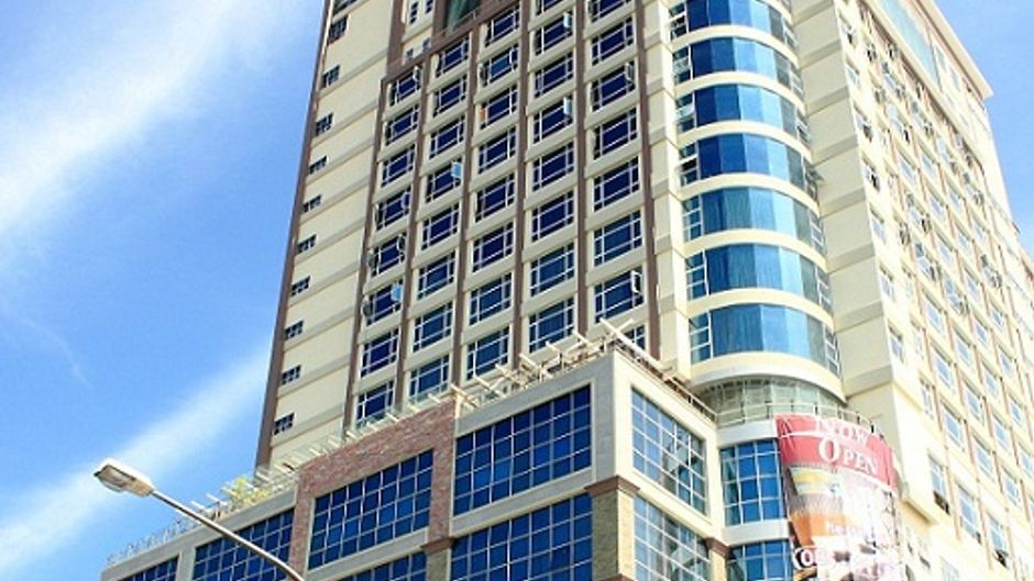 Meritz Hotel Miri Exterior