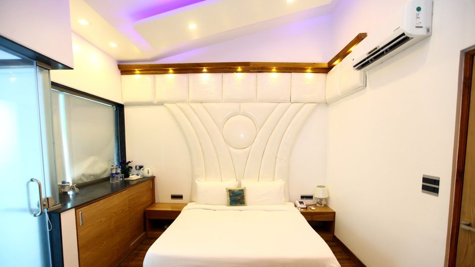 Hunky Dory Resort & Spa Room