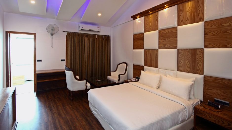 Hunky Dory Resort & Spa Suite