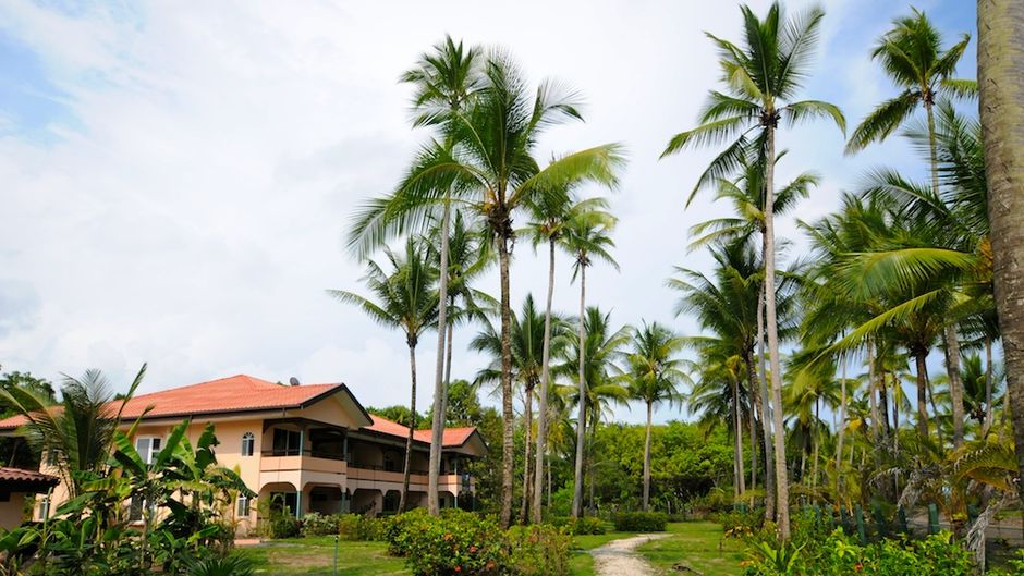 Cocomar Residences Hotel Exterior