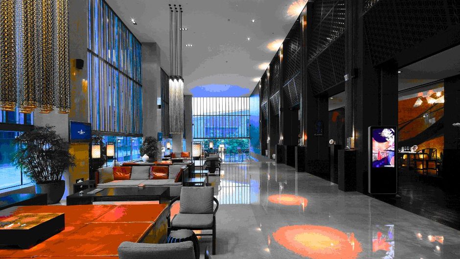 Bay Breeze Lobby