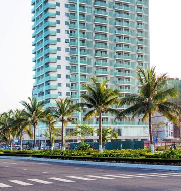 A La Carte Da Nang Beach
