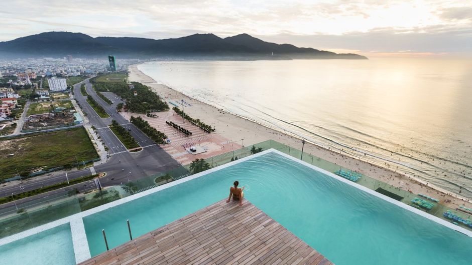 A La Carte Da Nang Beach Pool
