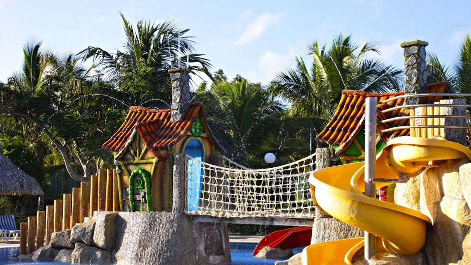Bahia Principe Grand Turquesa Pool