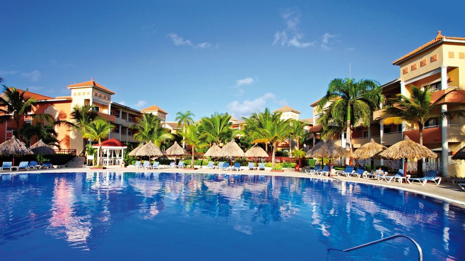 Bahia Principe Grand Turquesa Pool
