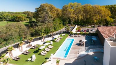 Zenitude Hotel la Valadiere, Ascend Coll