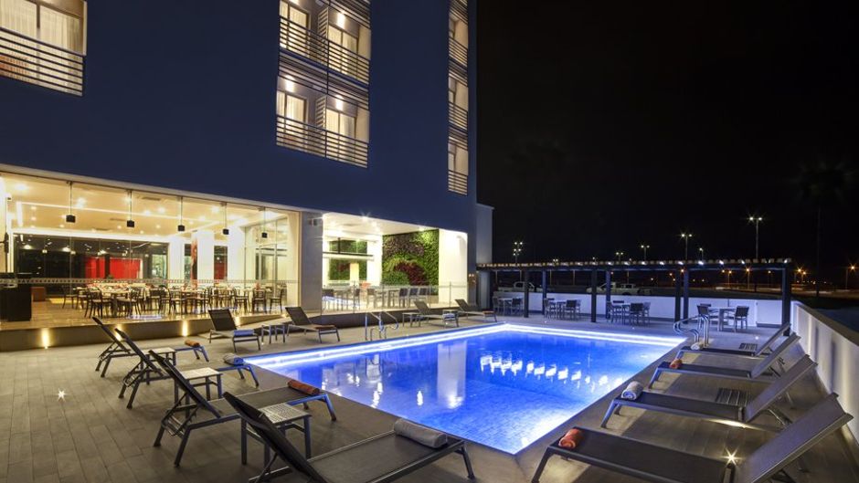Yes Inn Pool