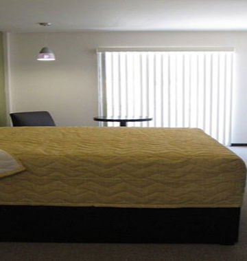 Nuvo Hotel & Apartments