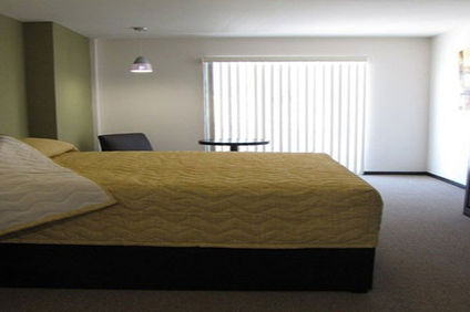Nuvo Hotel & Apartments