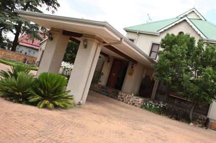 CandleWoods Guesthouse