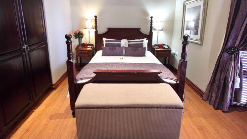 CandleWoods Guesthouse Room